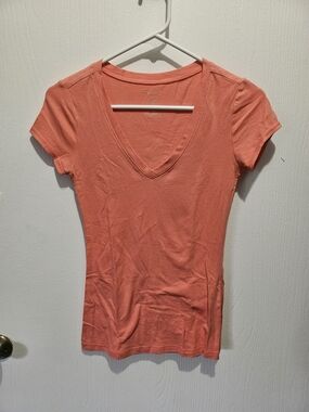 Coral V-Neck Short Sleeve Tee